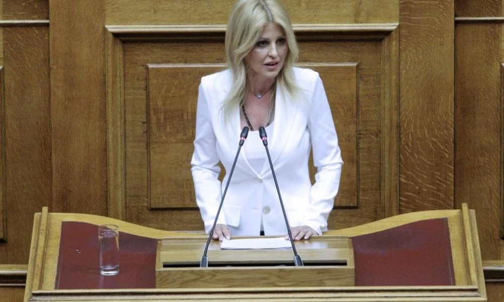 Επίθεση με μπογιές στο γραφείο της βουλευτού της ΝΔ Έλενας Ράπτη